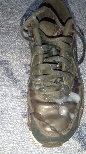 Sneaker Fuck and Cum on My Old Air Max
