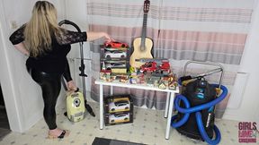 Mila DyNasty 1 - Crush Event in the Kitchen Part 1 (Wide Angle) WMV