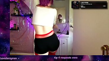 Emo cutie with purple hair shows off her sexy twerking moves in a