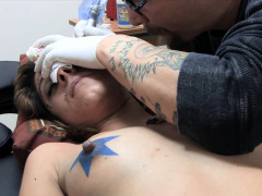 Amina Sky gets a face tattoo while completely nude