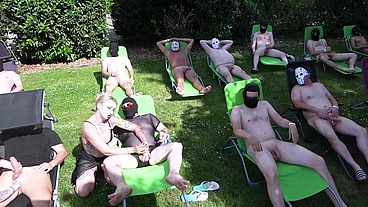 3 SOMMERLÖCHER OUTDOOR SPERMAORGIE SO SCHMECKT DER SOMMER!!!
