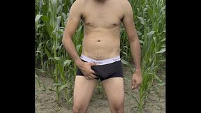 Enjoying myself in nature with a lot of creamy cum at the end!