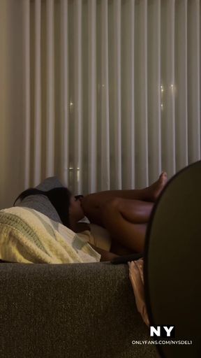 He sucks me and licks my pussy until I squirt -amateur couple- nysdel   Clip 1