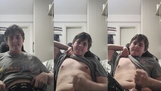 Young hunk Dustinss777 jerks off and fucks hard with his sausage and nut
