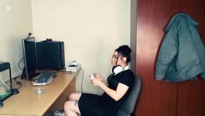 Guy Fucks Girl Playing Xbox