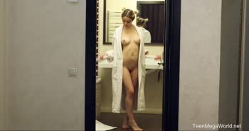 Blonde Babe's Soapy Solitude: A Petite Pleasure