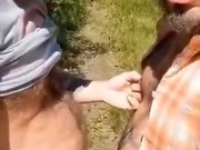 Risky sucking in the open outdoors
