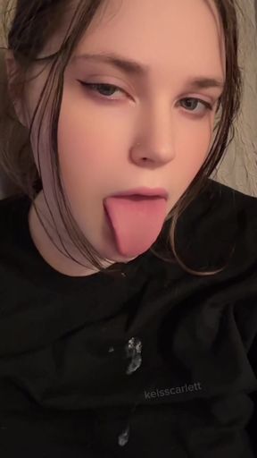 Big-titted onlyfan shows off her tits