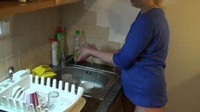 Katy Rose cleaning the kitchen and making your dick hard