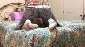 Natalie Facesits in Jeans and Foot Smothers