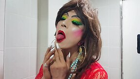 Sissy Niclo`s Heavy Makeup Look: Express Your Femininity