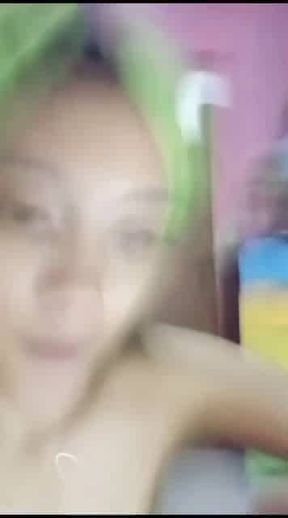 Pap omek pake dildo