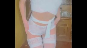 Chica env&iacute_a video caliente a su mejor amigo