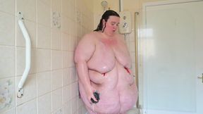 Shower Goddess Nipple Reveal