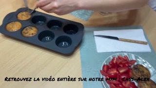 Je lui monte dessus jusqu'à ce qu'il jouisse