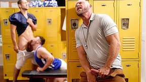 Dante Colle Michael Boston Dominate a Ripped Older Stud – Double Penetration Thrills