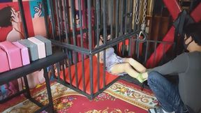 Punishing female prisoners in cheongsams 02