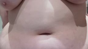BBW shows off gorgeous hairy pussy