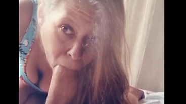 Abuela chupando polla parodia