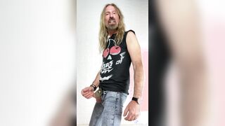 Longhairdude stroke and shoots in Bust On thin denim, Kings of Leon tshirt, 70s belt