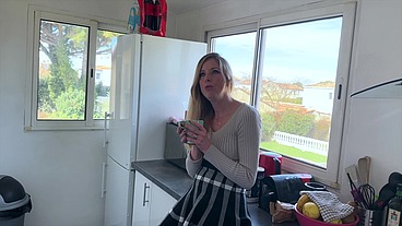 Aurbeaureal peut compter sur la présence d’une femme tout aussi curieuse qu’elle !