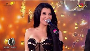 Escotazo y descuido de Charlotte Caniggia en Cantando 2020