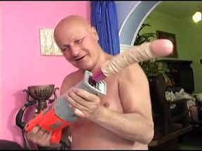 Hot Girl with Colored Hair Enjoys a Fucking Machine in a Perverse Threesome