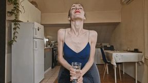 Loud Swallow - Alanna is preparing for the competition-wmv