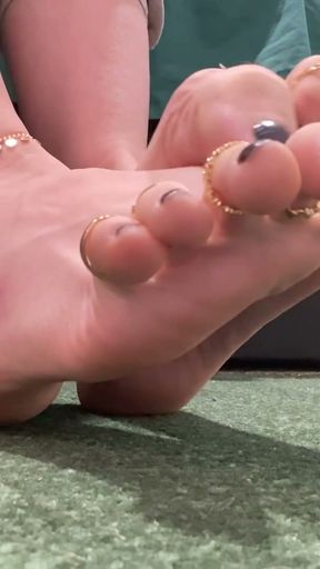 big Tow Wiggling Fantasy to Desire   Clip 1