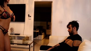 الينا انجل العراقية تتونس و تتمقحب خلف الكواليس لما تصور فلم سكسي مع ممثل بورن عالمي نيد ناستي