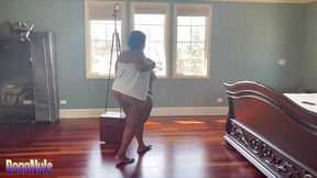 Ebony BBW gets fucked to perfection and squirts