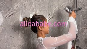 Naughty Petite Asian Shows How She Takes A Shower