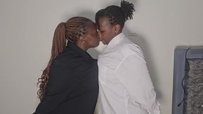 Lesbian titfight with alot of kissing