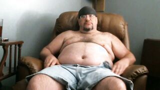 Watch this amateur cam bear stroke his tiny cock for your viewing pleasure on camera