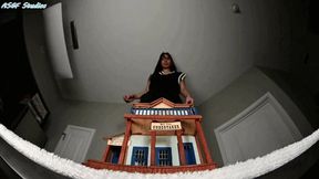 Giantess, SMD, puts the undertaker in the ground!! ! - MOV