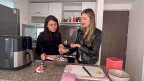We Prepare Creamy Strawberries and Have Fun