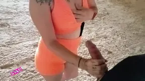 I saw a stranger urinating and I sucked him until he finished