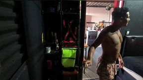 Jogo de cartas entre amigos termina em putaria - Parte 01