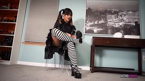 SHRINKING FRIENDS feat ASTRODOMINA