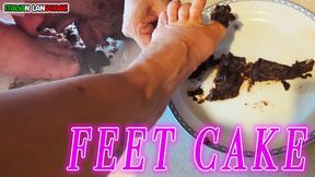 FEET CAKE - Lo sfigato mangia dai piedi di Misia | MOBILE