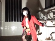 【女装】アナルにプラグを入れて夜のトイレで露出遊び