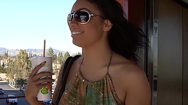 Sitter Nicole Malice Gets A Massive Facial From Her Clients Husband!