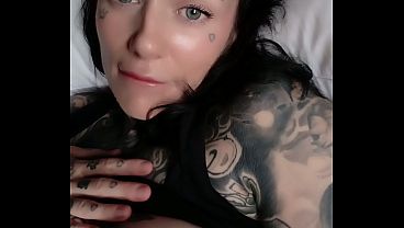Look into my eyes and cum together