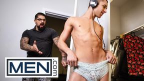 Caught in Panties: Bareback / MEN / Theo Brady