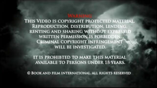 Domácí film amatérky Lynn Armitage v punčochách, která šuká vlastní zadek