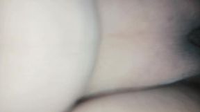 Escucha c&#x00F3;mo ella lo hace con toda su puta fuerza