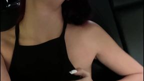 Sexy Colombian girl sends nudes from Uber ride