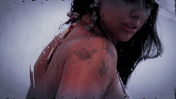 Nicole Bitencourt em um making Of