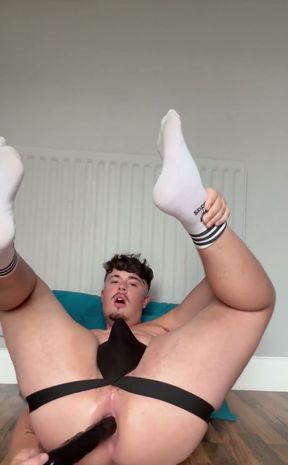 Watch This Fatboy Destroy His Hole
