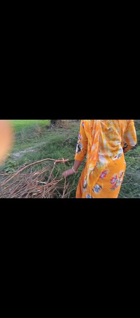 Once Again the Brother-in-law Fucked the New Sister-in-law in the Mustard Field.outdoor Sex